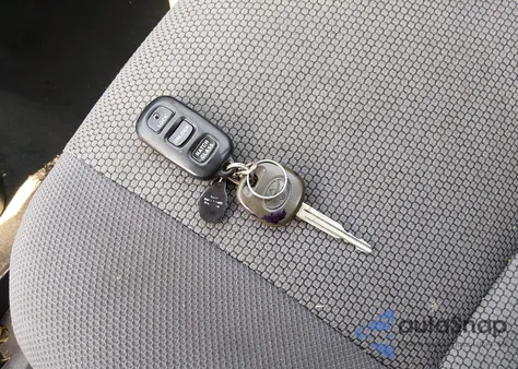 2008 Toyota Matrix Xr from USA, damaged, VIN 2T1KR32EX8C705477